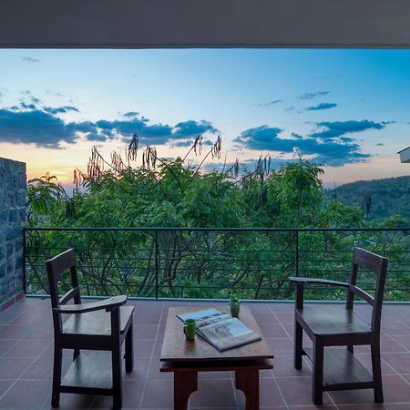 Hotel Mango Hill Yercaud Extérieur photo