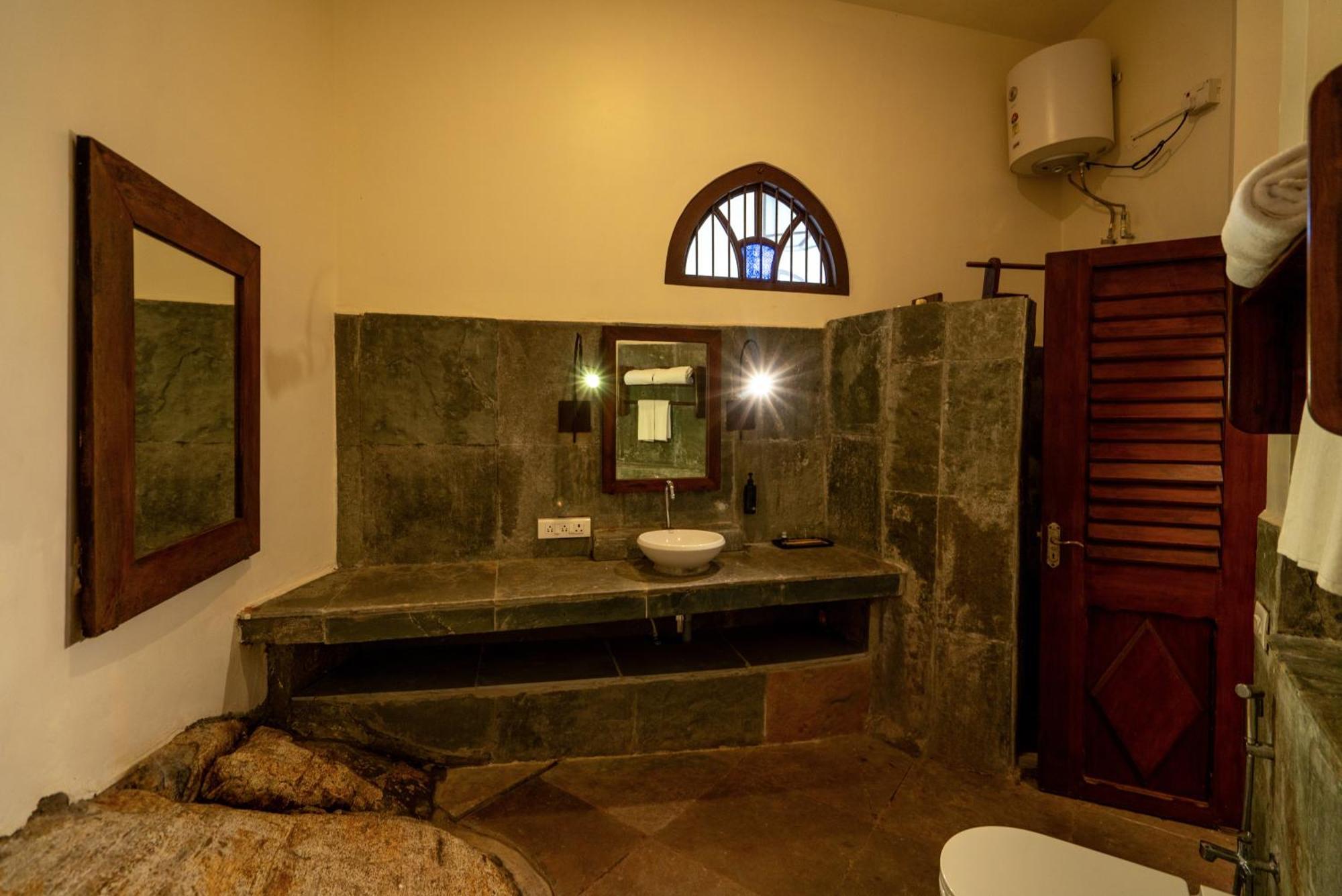 Hotel Mango Hill Yercaud Extérieur photo